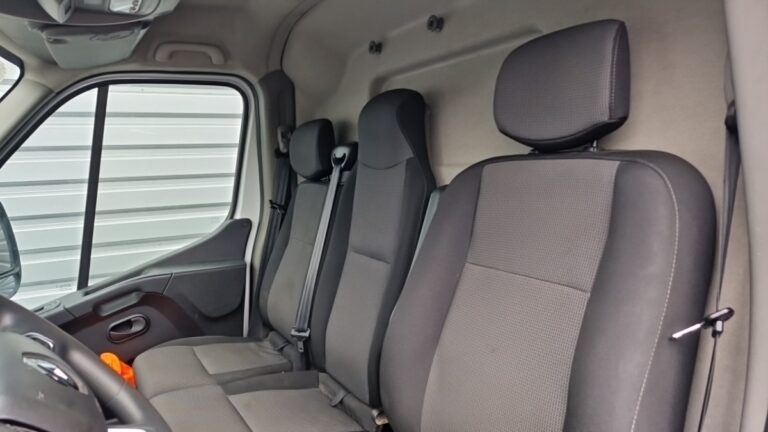 Renault Master FOURGON F3500 dci 135 grand confort - Image 09 (July 7, 2026)