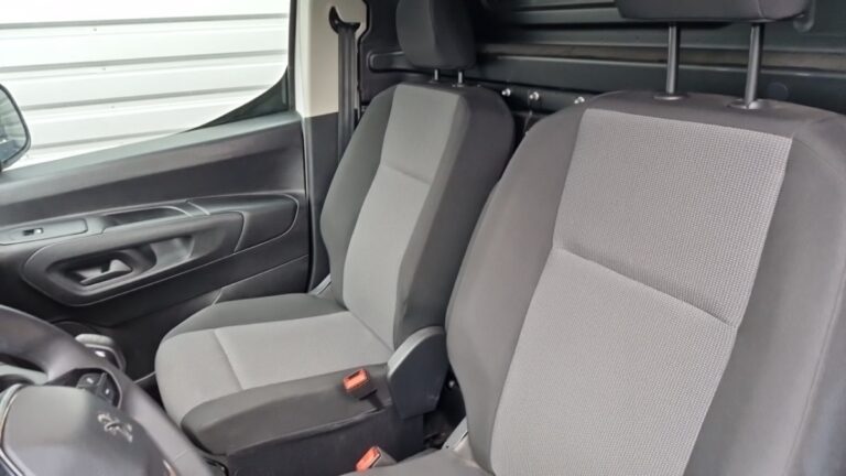 Peugeot Partner FOURGON STANDARD 1000 KG BLUEHDI 100 PREMIUM - Image 10 (July 7, 2026)