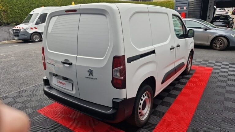 Peugeot Partner FOURGON STANDARD 1000 KG BLUEHDI 100 PREMIUM - Image 06 (July 7, 2026)
