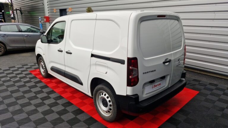 Peugeot Partner FOURGON STANDARD 1000 KG BLUEHDI 100 PREMIUM - Image 08 (July 7, 2026)
