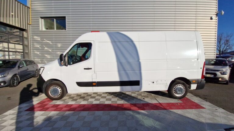 Renault Master FOURGON F3500 blue dci 135 grand confort - Image 01 (July 7, 2026)