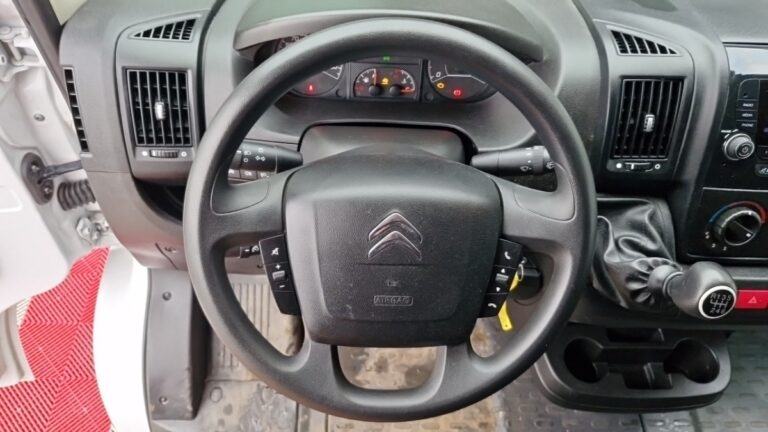 Citroën Jumper FOURGON TOLE 35 BLUEHDI 140 SS BVM6 CONTROL - Image 12 (July 7, 2026)