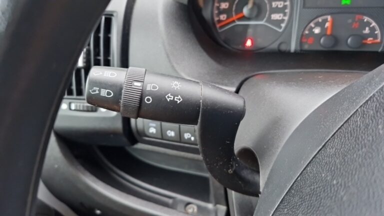 Citroën Jumper FOURGON TOLE 35 BLUEHDI 140 SS BVM6 CONTROL - Image 14 (July 7, 2026)