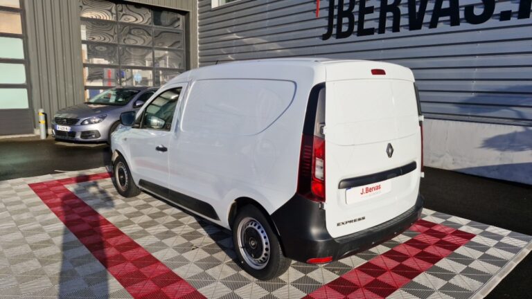 Renault Express Van BLUE DCI 95 – 22 CONFORT - Image 07 (July 7, 2026)