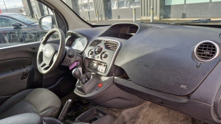 Renault Kangoo Express BLUE DCI 80 GRAND CONFORT - Image 04 (July 7, 2026)