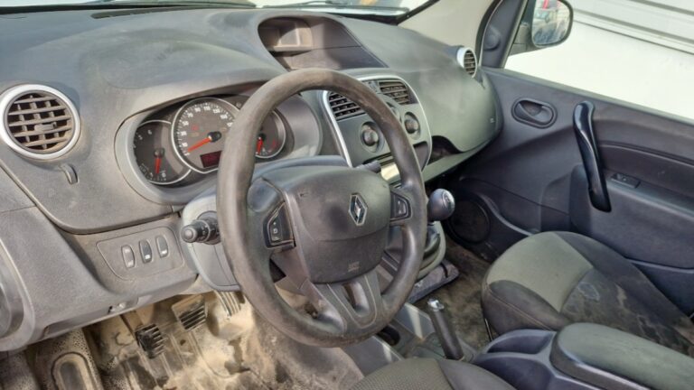 Renault Kangoo Express BLUE DCI 80 GRAND CONFORT - Image 08 (July 7, 2026)
