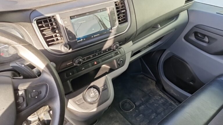 Peugeot Expert Long 2.0 bluehdi 120 ss eat8 asphalt - Image 16 (July 7, 2026)