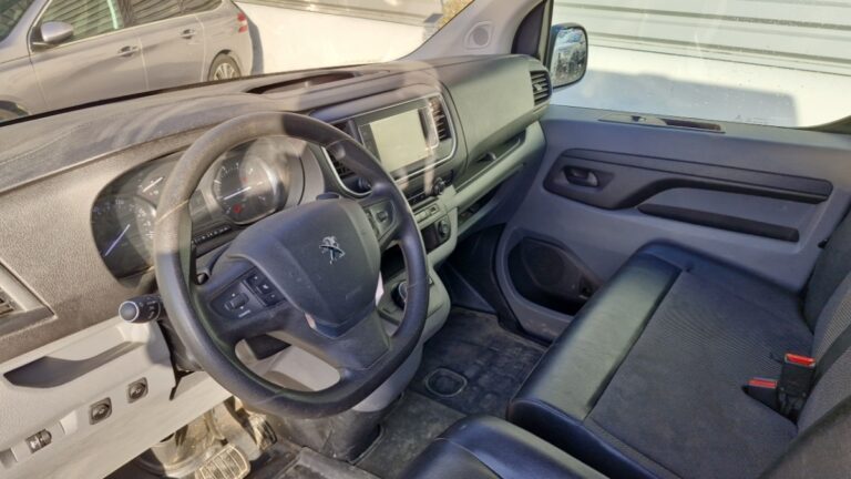 Peugeot Expert Long 2.0 bluehdi 120 ss eat8 asphalt - Image 09 (July 7, 2026)