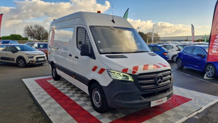 Mercedes Sprinter FOURGON 317 cdi 37 3.5t rwd pro - Image 03 (July 7, 2026)