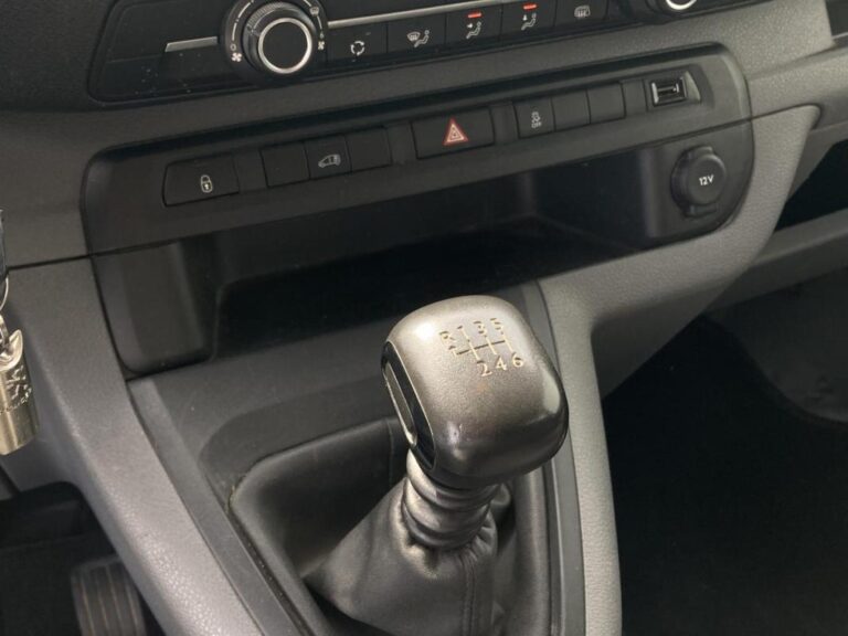 Peugeot Expert Long 2.0 BlueHDi 120 CH FINITION PREMIUM – AMENAGE ENTRETIENT COMPLET - Image 18 (July 7, 2026)