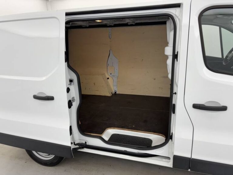 Renault Trafic FG BLUE DCI 130 3T GSR2 ADVANCE - Image 16 (July 7, 2026)