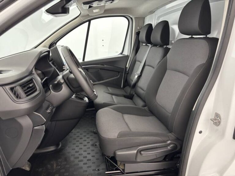 Renault Trafic FG BLUE DCI 130 3T GSR2 ADVANCE - Image 09 (July 7, 2026)
