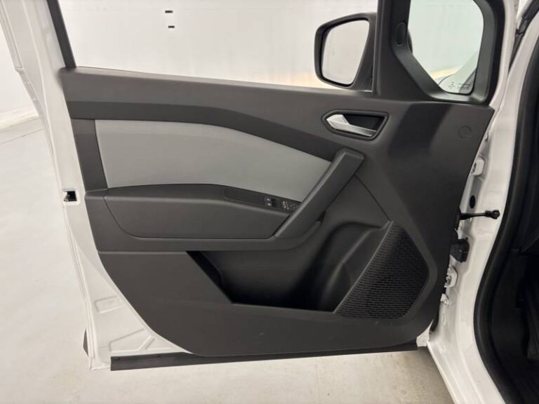 Renault Kangoo Van BLUE DCI 95 EXTRA – 22 - Image 11 (July 7, 2026)