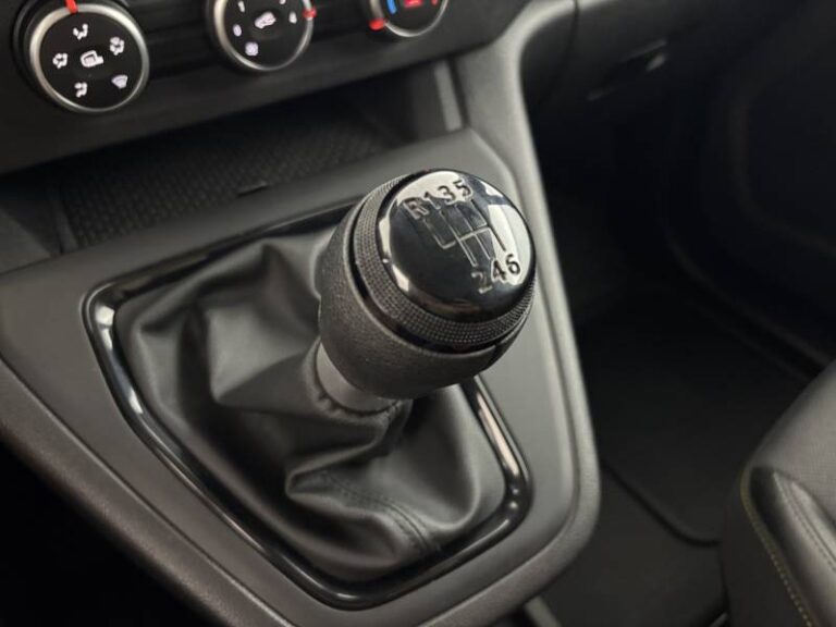 Renault Kangoo Van BLUE DCI 95 EXTRA – 22 - Image 13 (July 7, 2026)