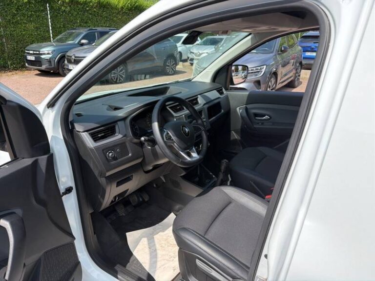 Renault Express (30) VAN BLUE DCI 75 – 22 CONFORT - Image 15 (July 7, 2026)