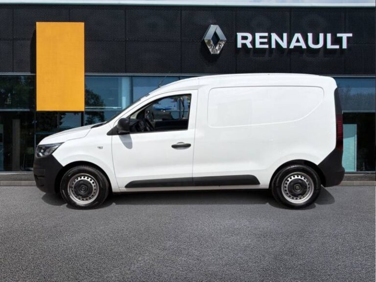 Renault Express (30) VAN BLUE DCI 75 – 22 CONFORT - Image 02 (July 7, 2026)