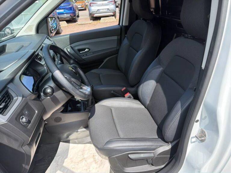 Renault Express (30) VAN BLUE DCI 75 – 22 CONFORT - Image 09 (July 7, 2026)