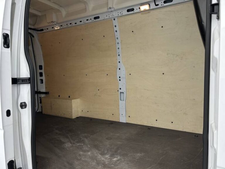 Renault Master FOURGON FGN TRAC F3500 BLUE DCI 135 CONFORT - Image 16 (July 7, 2026)