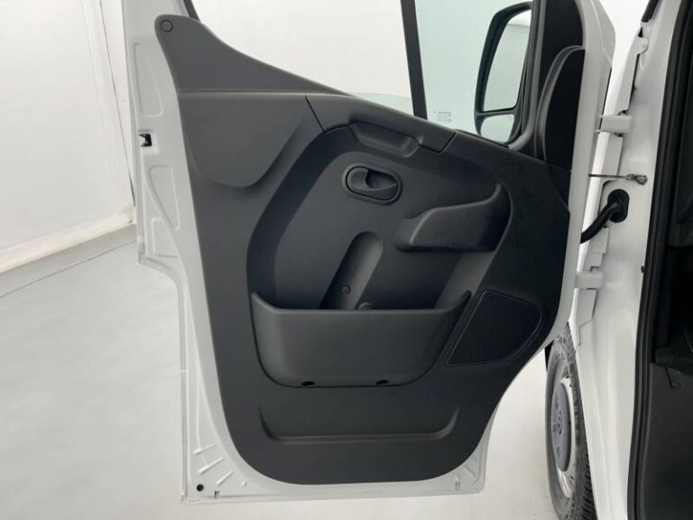 Renault Master FOURGON FGN TRAC F3500 BLUE DCI 135 CONFORT - Image 11 (July 7, 2026)