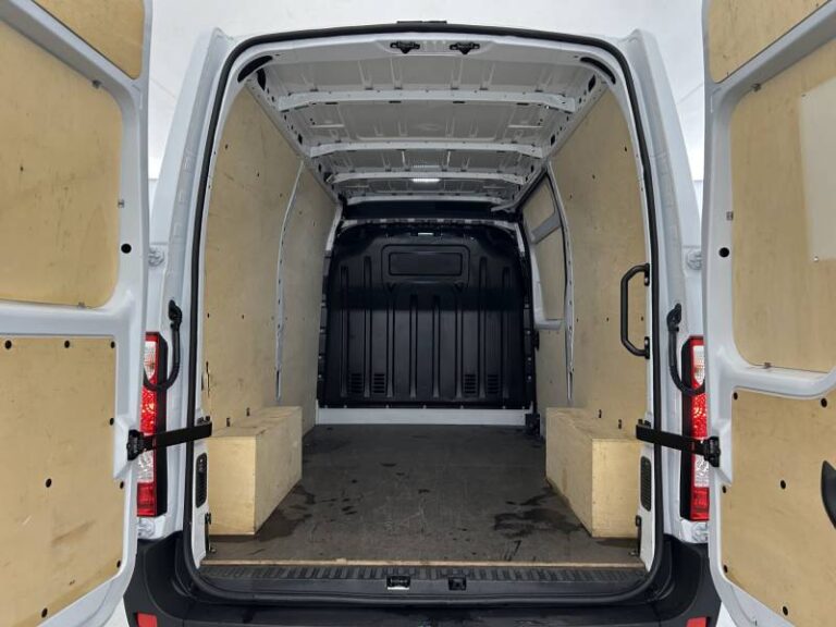 Renault Master FOURGON FGN TRAC F3500 BLUE DCI 135 CONFORT - Image 18 (July 7, 2026)