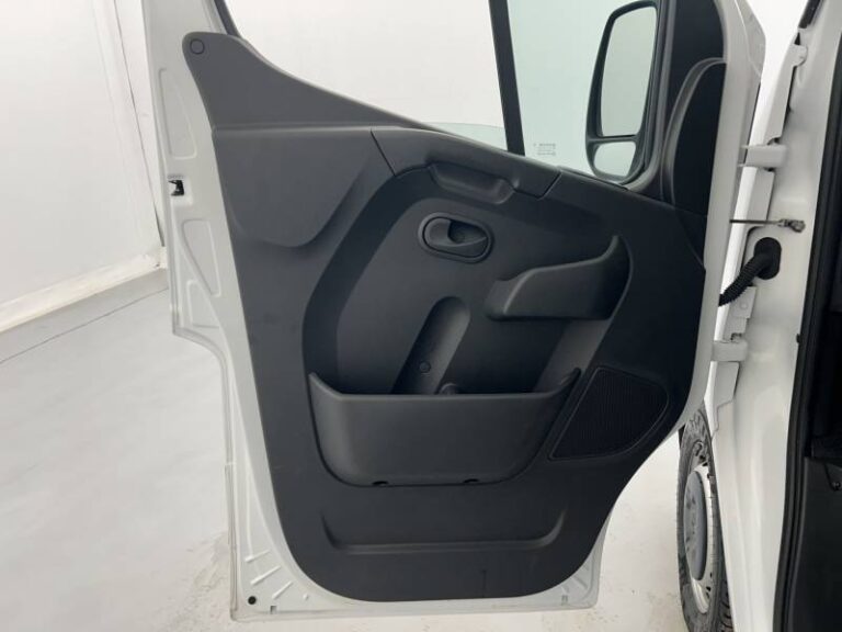 Renault Master FOURGON FGN TRAC F3500 BLUE DCI 135 CONFORT - Image 11 (July 7, 2026)