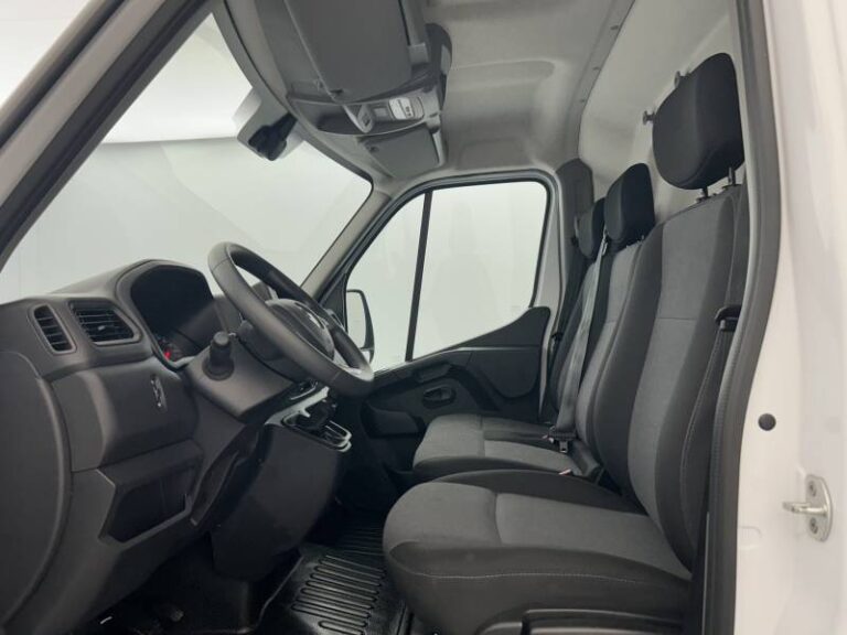 Renault Master FOURGON FGN TRAC F3500 BLUE DCI 135 CONFORT - Image 09 (July 7, 2026)