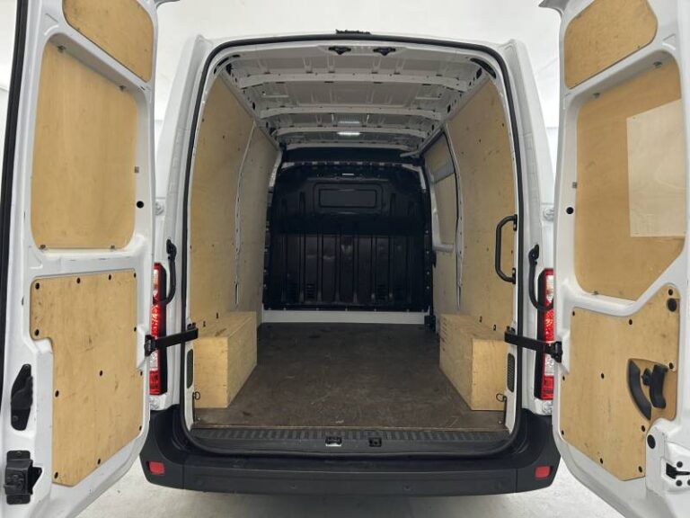Renault Master FOURGON FGN TRAC F3500 BLUE DCI 135 CONFORT - Image 18 (July 7, 2026)