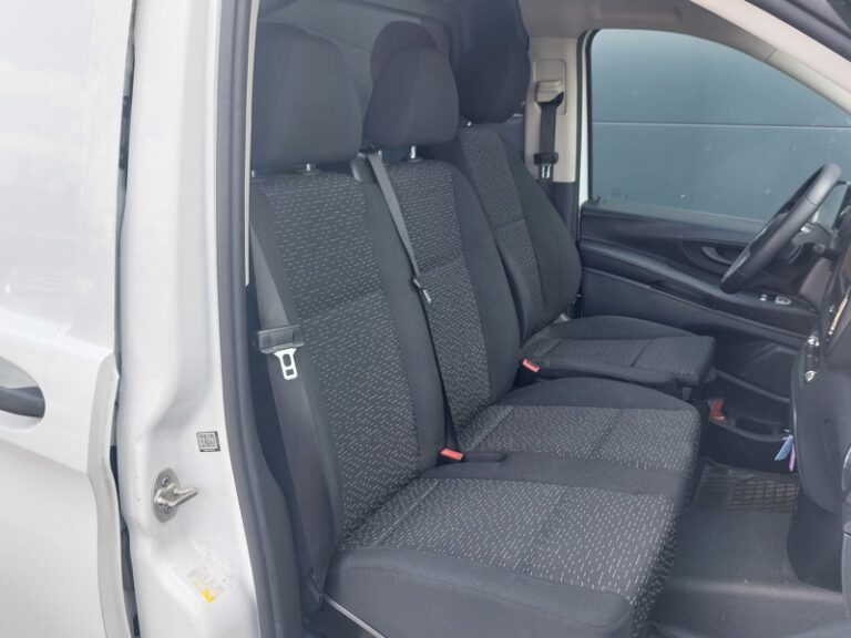 Mercedes Vito 116 CDI Fourgon Extra long l3 163ch BVA 34890€HT G - Image 03 (July 7, 2026)