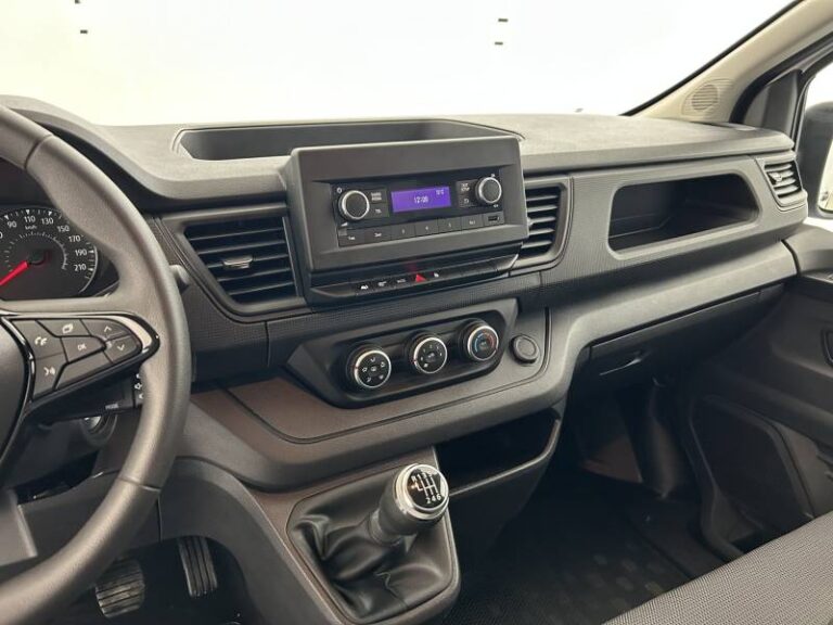 Renault Trafic FGN 3000 KG BLUE DCI 130 ESSENTIEL - Image 12 (July 7, 2026)