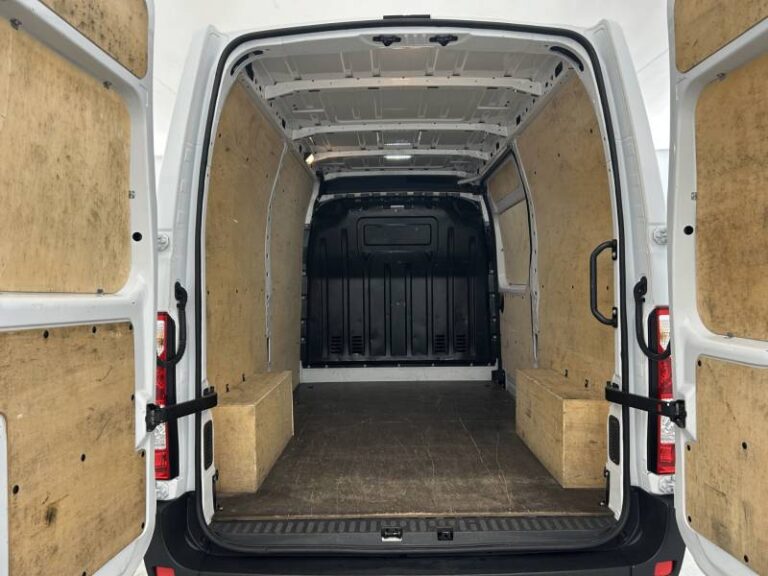 Renault Master FOURGON FGN TRAC F3500 BLUE DCI 135 CONFORT - Image 18 (July 7, 2026)