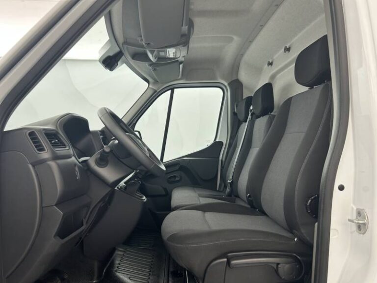 Renault Master FOURGON FGN TRAC F3500 BLUE DCI 135 CONFORT - Image 09 (July 7, 2026)