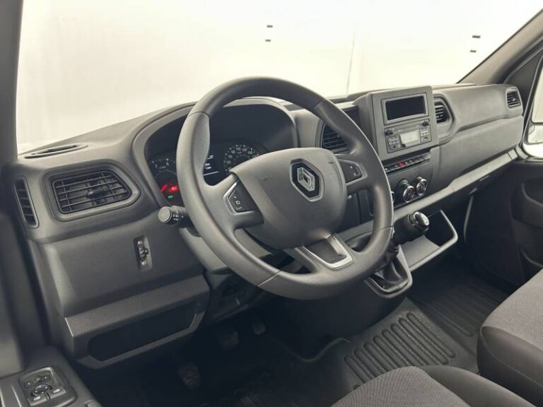 Renault Master FOURGON FGN TRAC F3500 BLUE DCI 135 CONFORT - Image 10 (July 7, 2026)