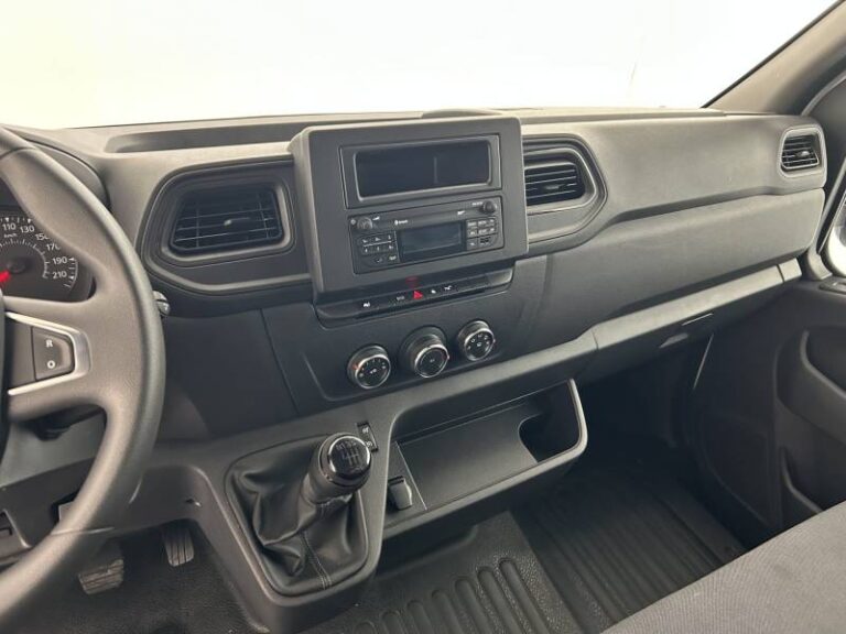 Renault Master FOURGON FGN TRAC F3500 BLUE DCI 135 CONFORT - Image 12 (July 7, 2026)