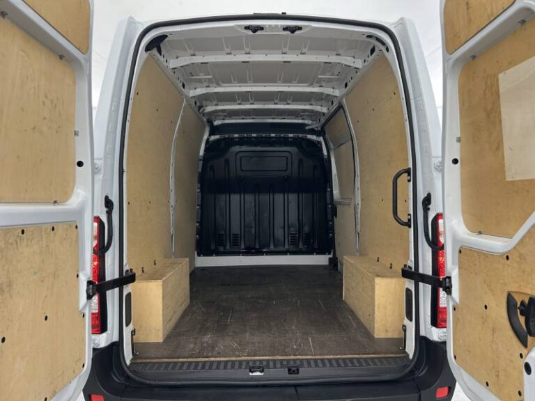 Renault Master FOURGON FGN TRAC F3500 BLUE DCI 135 CONFORT - Image 18 (July 7, 2026)