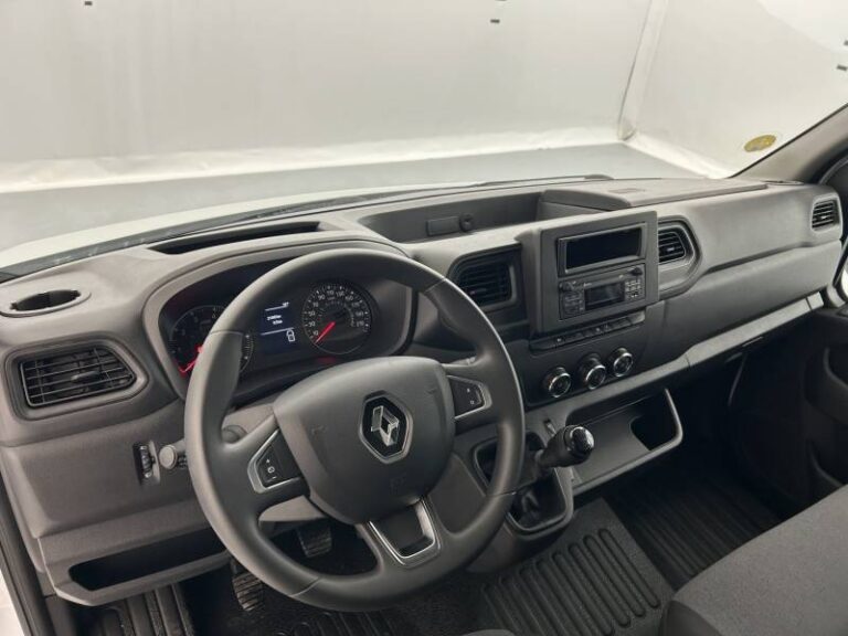 Renault Master FOURGON FGN TRAC F3500 BLUE DCI 135 CONFORT - Image 10 (July 7, 2026)