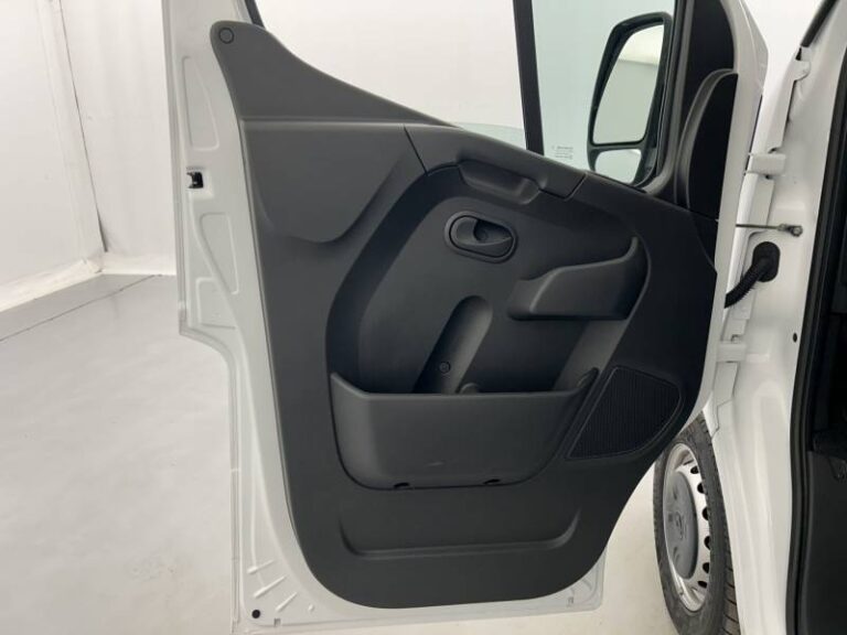 Renault Master FOURGON FGN TRAC F3500 BLUE DCI 135 CONFORT - Image 11 (July 7, 2026)