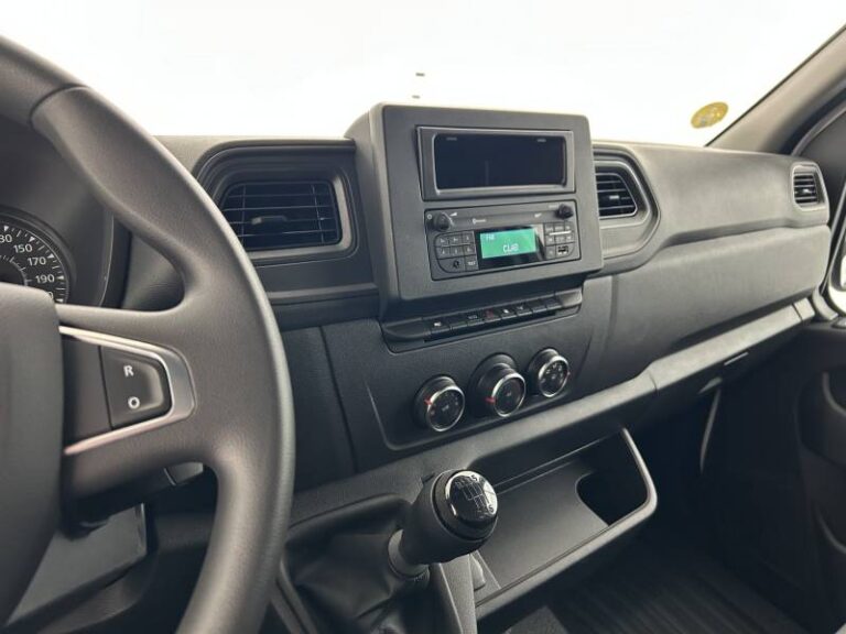 Renault Master FOURGON FGN TRAC F3500 BLUE DCI 135 CONFORT - Image 12 (July 7, 2026)