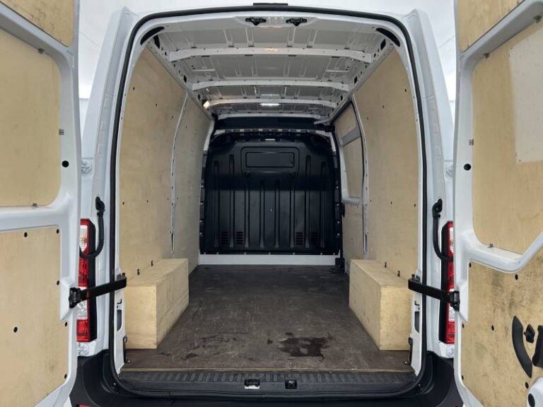 Renault Master FOURGON FGN TRAC F3500 BLUE DCI 135 CONFORT - Image 18 (July 7, 2026)