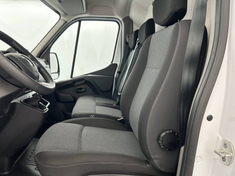 Renault Master FOURGON FGN TRAC F3500 BLUE DCI 135 CONFORT - Image 09 (July 7, 2026)