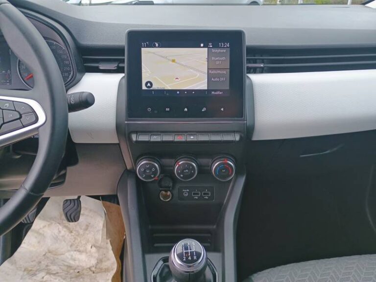 Renault Clio SOCIETE SCE 65 EVOLUTION - Image 12 (July 7, 2026)