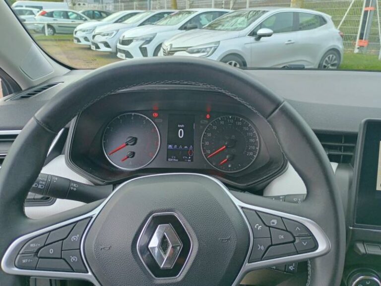Renault Clio SOCIETE SCE 65 EVOLUTION - Image 17 (July 7, 2026)