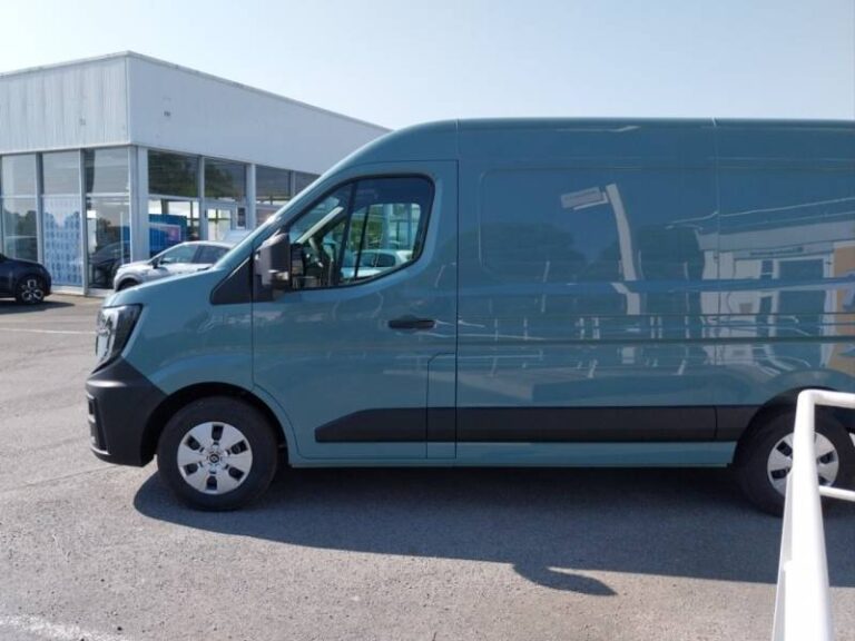 Renault Master FOURGON ELECTRIQUE FGN 3T5 GRANDE AUTONOMIE ADVANCE - Image 02 (July 7, 2026)