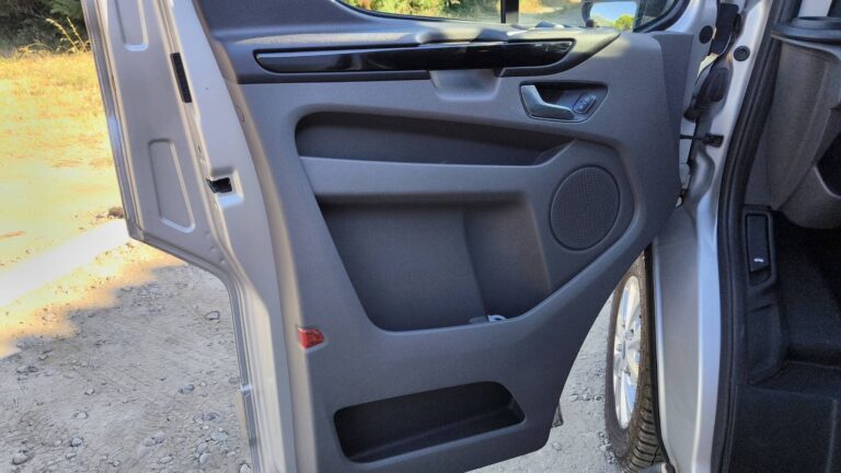 Ford Transit Custom 2.0 EcoBlue 170 Limited Cabine Approfondie - Image 07 (July 7, 2026)