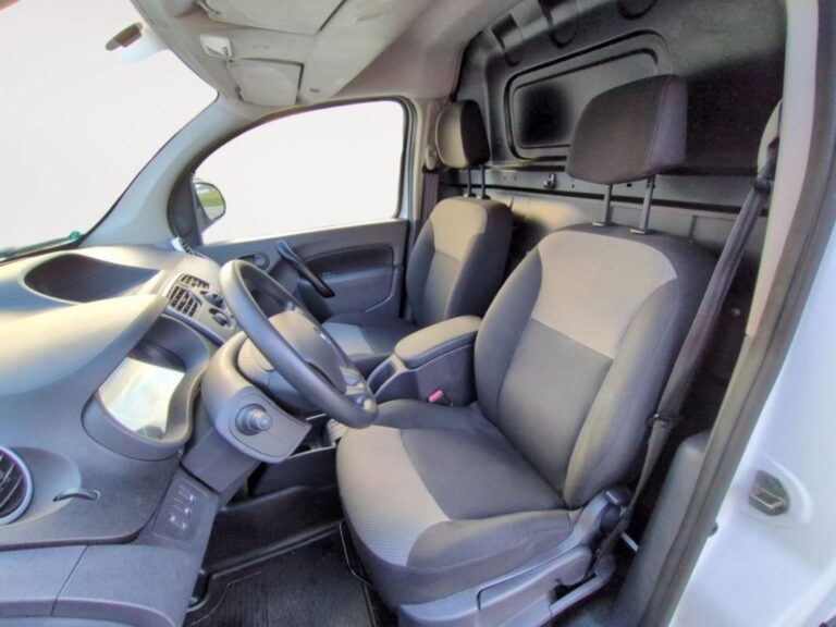 Renault Kangoo Express II 1.5 DCI 90CH EXTRA R-LINK MOTRICITE RENFORCEE FAM - Image 12 (July 7, 2026)