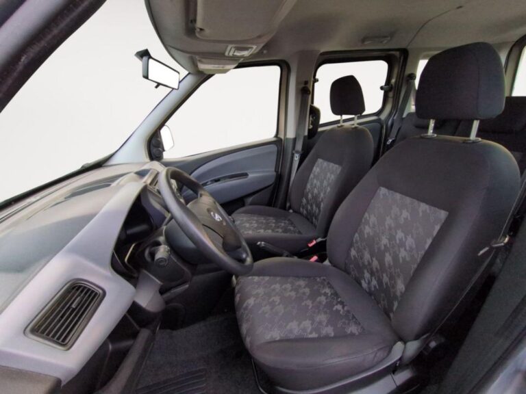 Opel Combo TOUR 1.6 CDTI 90CH COSMO - Image 12 (July 7, 2026)