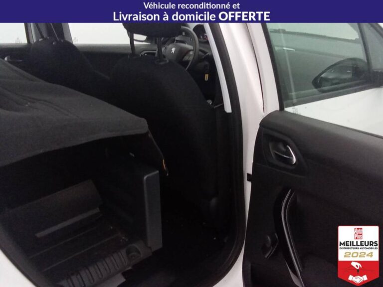 Peugeot 208 AFFAIRE Essence 82 PREMIUM PACK 2PL - Image 16 (July 7, 2026)