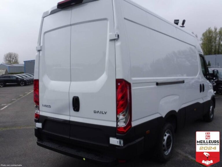 Iveco Daily 35S16 2.3 V12 HI-MATIC 156CV - Image 02 (July 7, 2026)