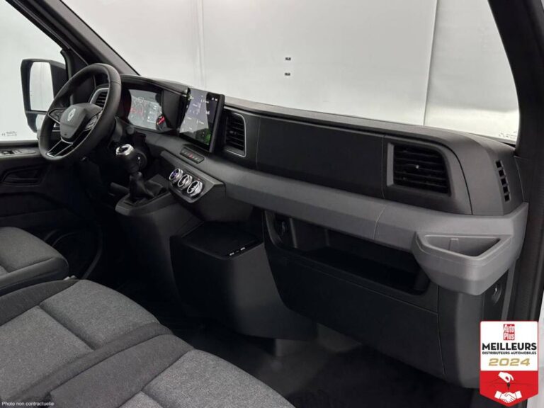 Renault Master IV 3500 2.0 BluedCi 170ch Extra - Image 07 (July 7, 2026)