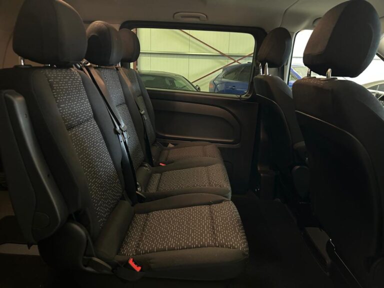 Mercedes Vito mixto Combi 119 1.9 CDI 16V 9G-TRONIC 190 cv Boîte auto*TVa Récupérable - Image 10 (July 7, 2026)