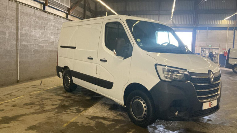 Renault Master III Fourgon DCI 150 Grand Confort - Image 01 (July 7, 2026)